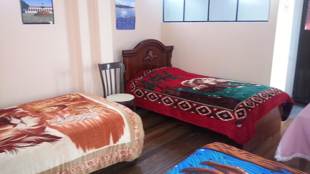 Hostal Villa Imperial Yunguyo Værelse billede